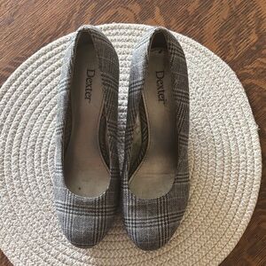 Dexter Women's Classic Gray Checkered Heels
